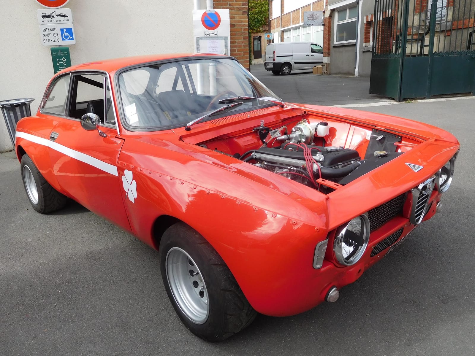 Alfa Romeo Giulia Coupé classique Sprint GT/GTV (105, 1963-1977)