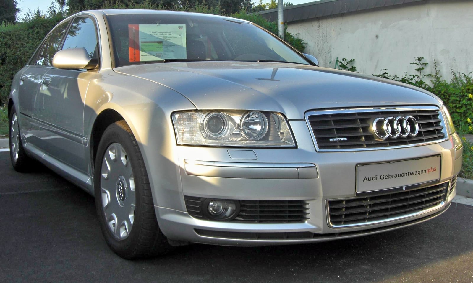 Audi A8 A8 (D3, 2002-2010)