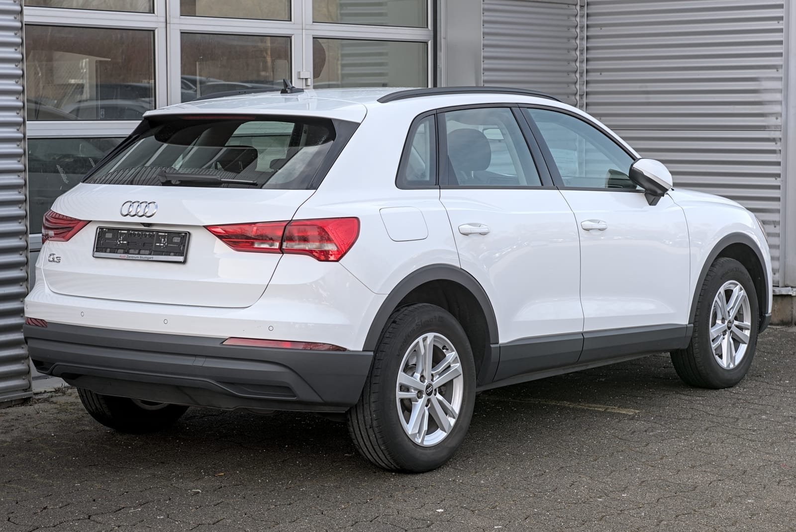 Audi Q3 F3