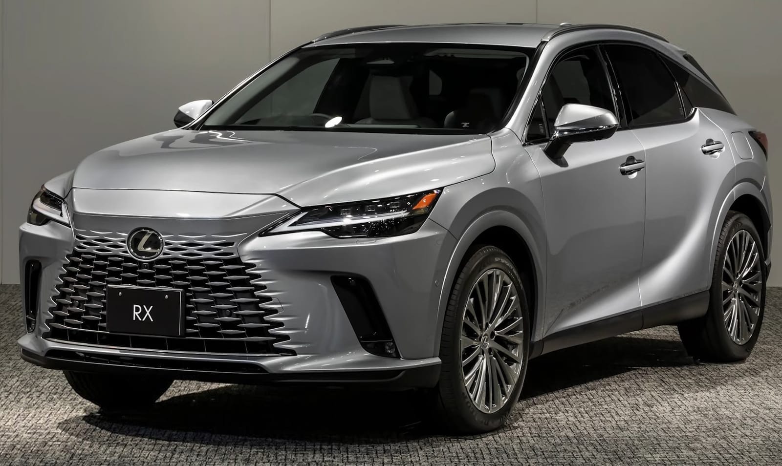 Lexus RX V (2022)