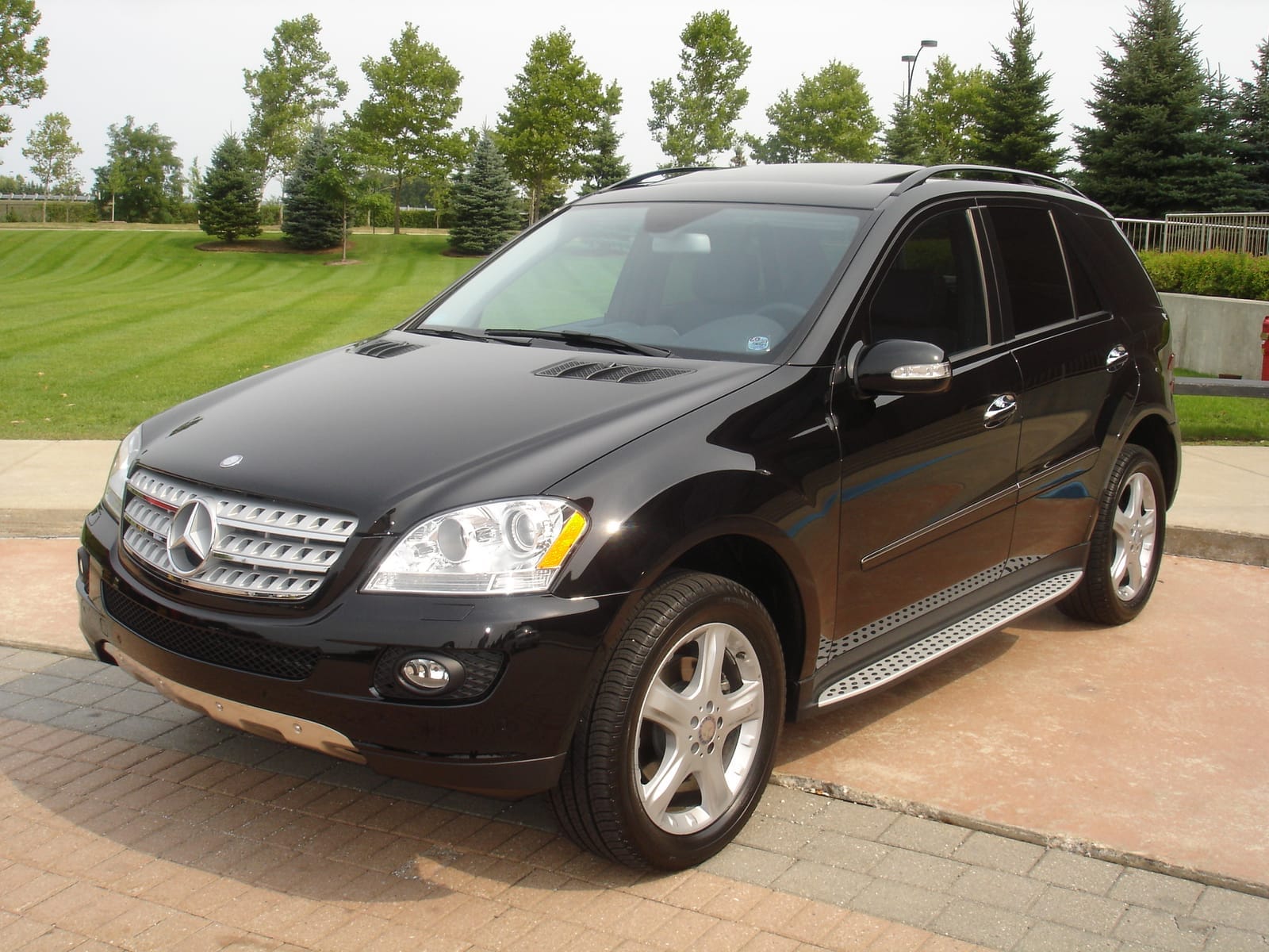 Mercedes-Benz GLE M-Class (W164)