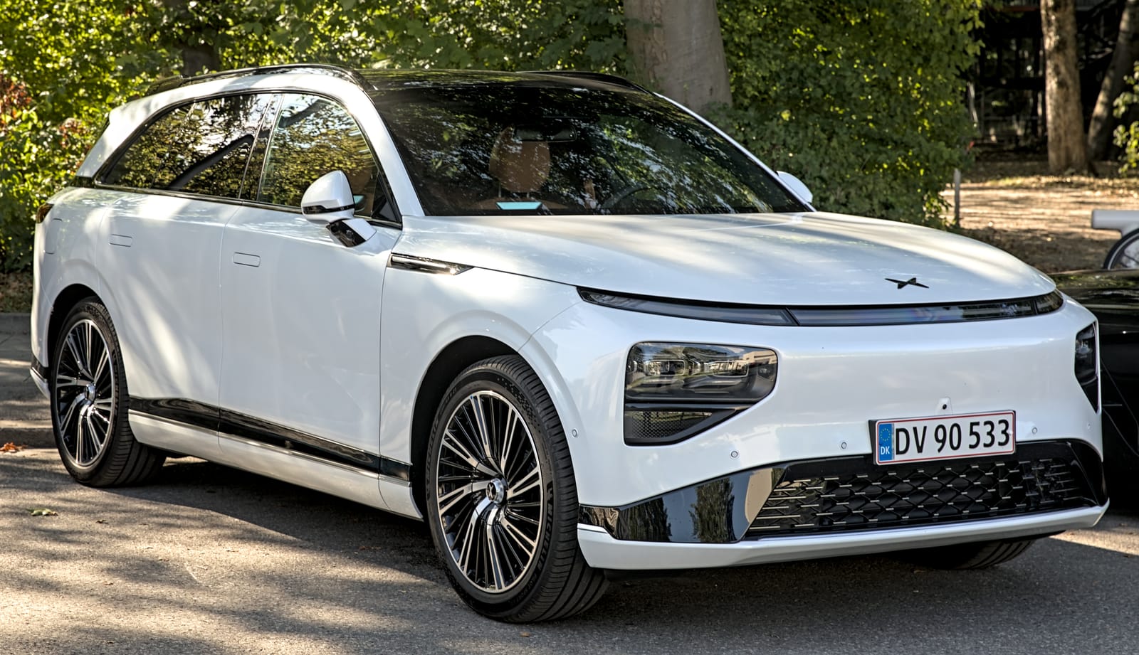 Xpeng G9 I (2023)